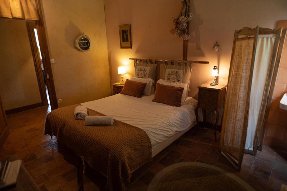 Bed and Breakfast Les Jardins Des Soussilanges Céron Zewnętrze zdjęcie