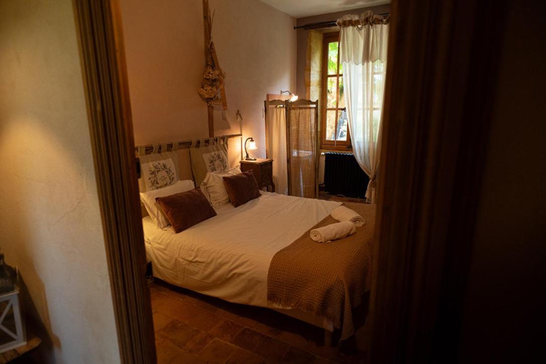 Bed and Breakfast Les Jardins Des Soussilanges Céron Zewnętrze zdjęcie